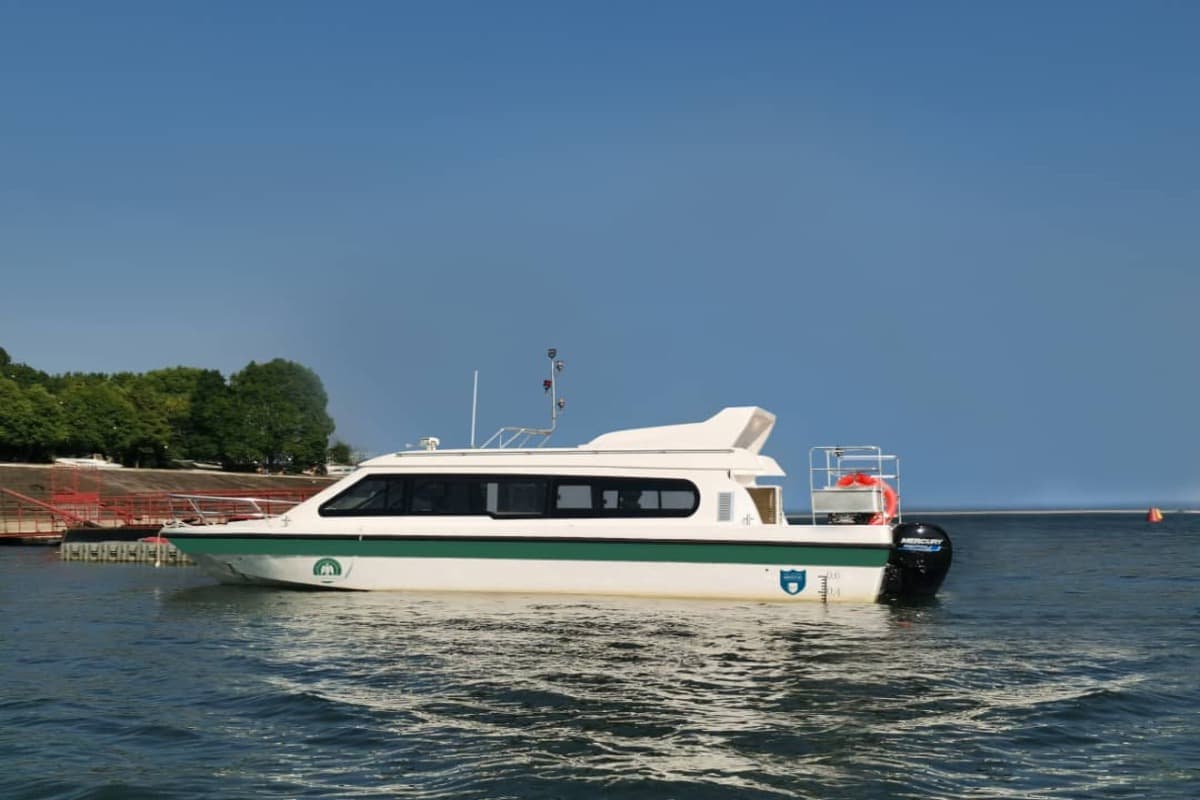 Canon rapide Archanges Hôtel - Excursion Lac Kivu, bateau professionnel